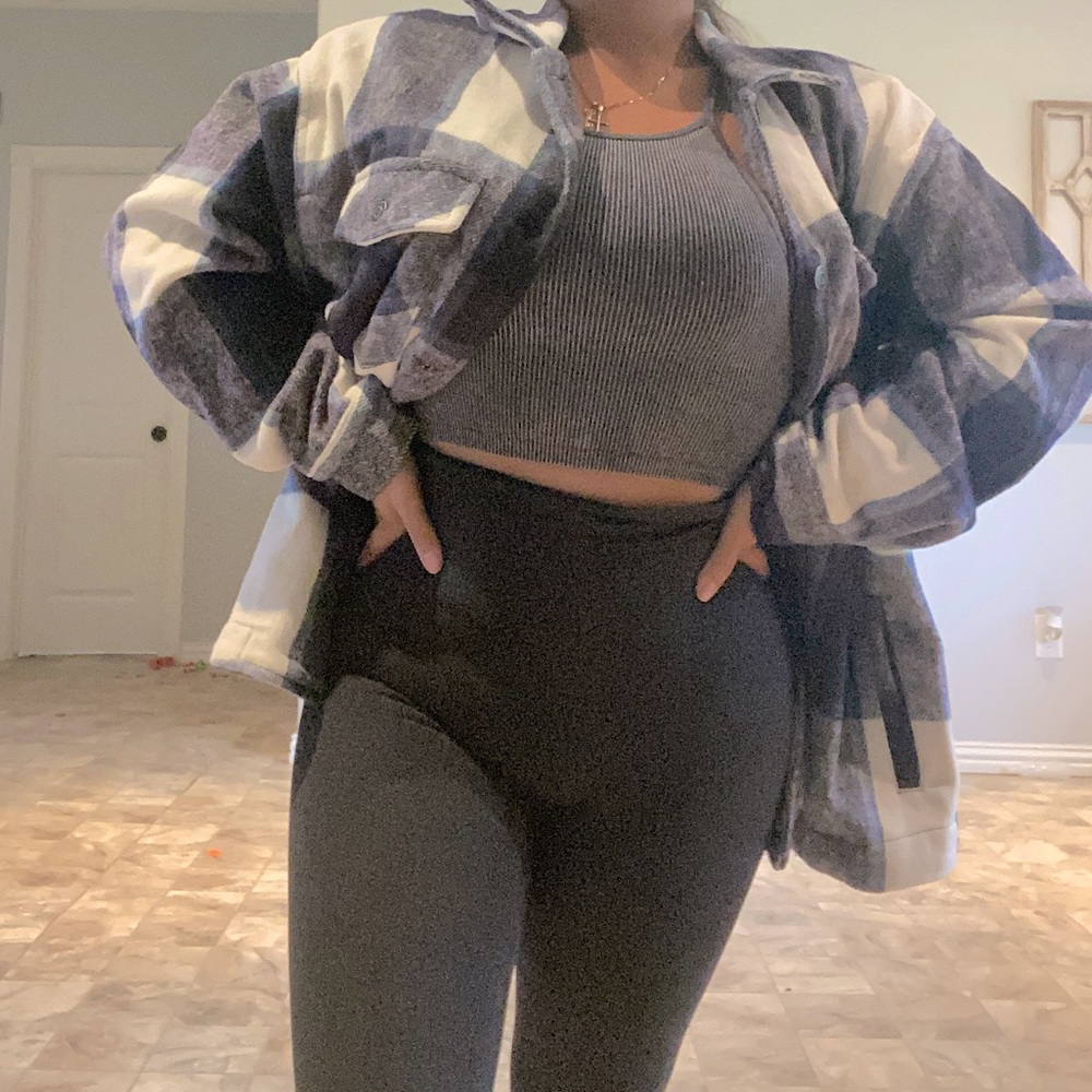 Oversized Flannel Jacket - Picture 2 of 8